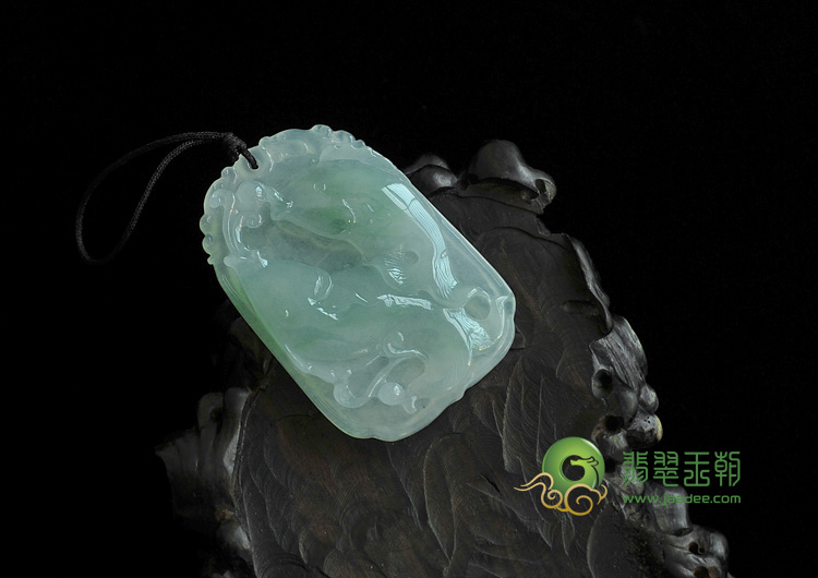 糯冰种飘翠缅甸翡翠年年有余挂件