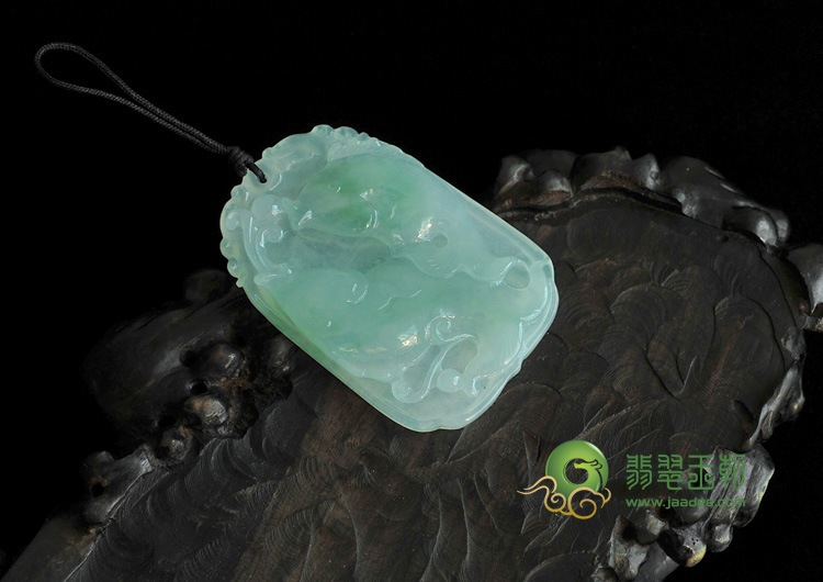 糯冰种飘翠缅甸翡翠年年有余挂件