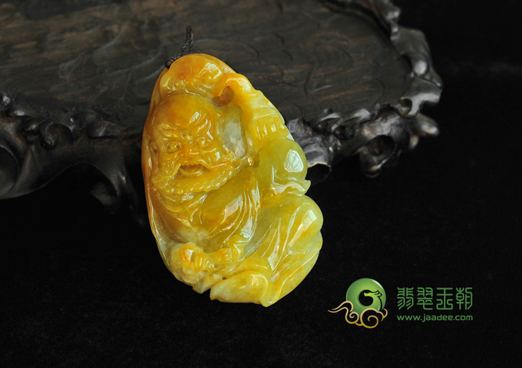 糯冰种黄翡缅甸翡翠罗汉挂件