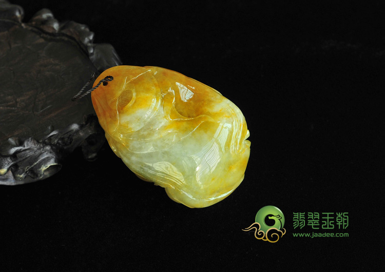 糯冰种黄翡缅甸翡翠罗汉挂件