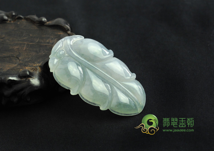 糯冰种紫罗兰飘花缅甸翡翠叶子挂件