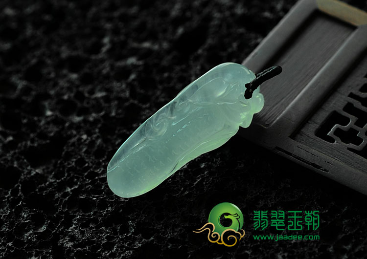 冰种淡晴水缅甸翡翠生意兴隆挂件