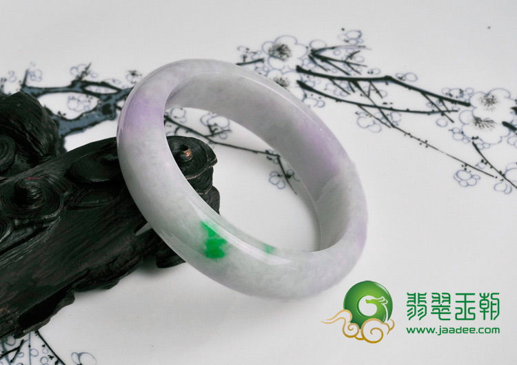 糯冰种春带彩缅甸翡翠手镯（55.1）