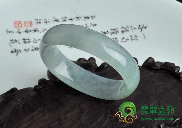 冰种晴水缅甸翡翠贵妃镯（54.4-44.1）