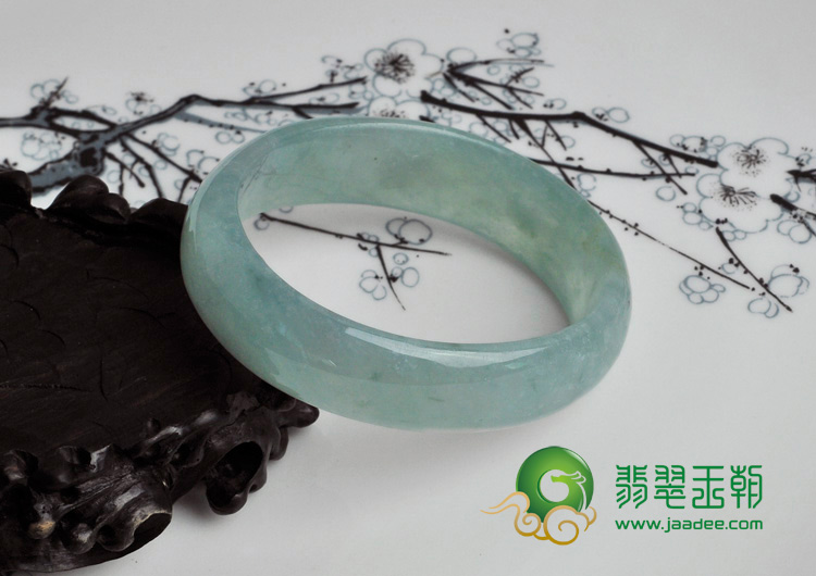 冰种晴水缅甸翡翠贵妃镯（54.4-44.1）
