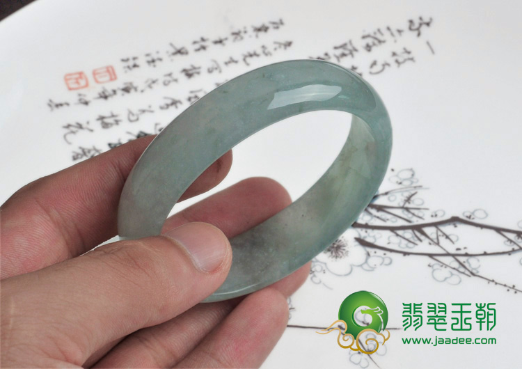 冰种晴水缅甸翡翠贵妃镯（54.4-44.1）