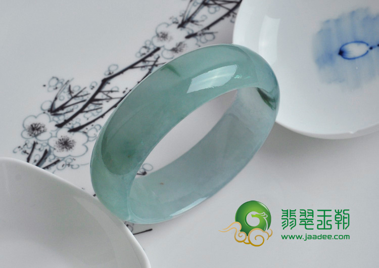 冰种飘花缅甸翡翠手镯（57）