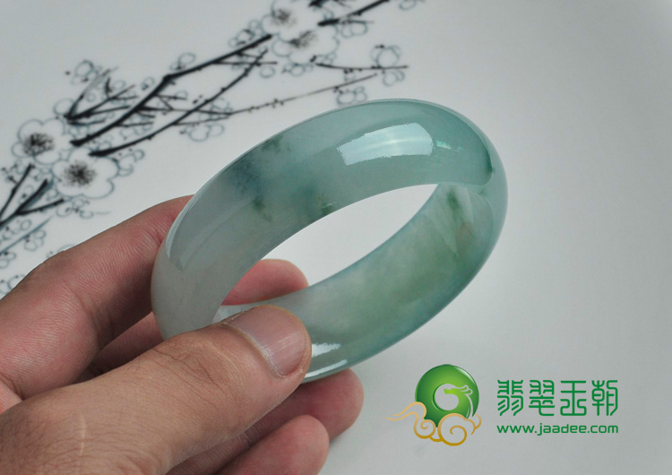 冰种飘花缅甸翡翠手镯（57）