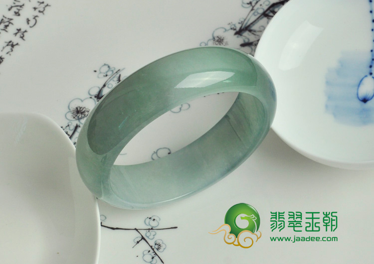 冰种晴水缅甸翡翠手镯（57.7）