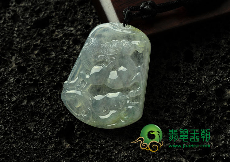 (超值推荐)冰种缅甸翡翠马到成功挂件