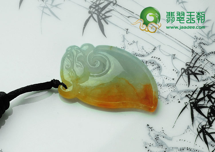 冰种红黄翡缅甸翡翠仿古龙牌挂件