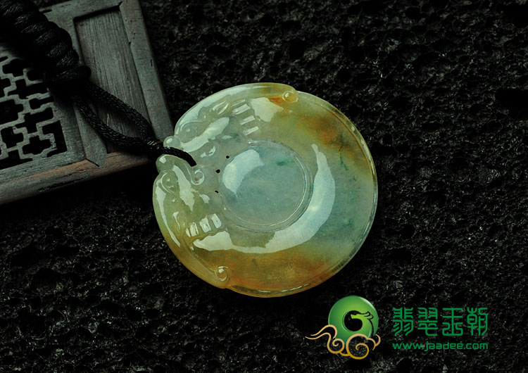 糯冰种黄翡飘花缅甸翡翠双龙戏珠挂件