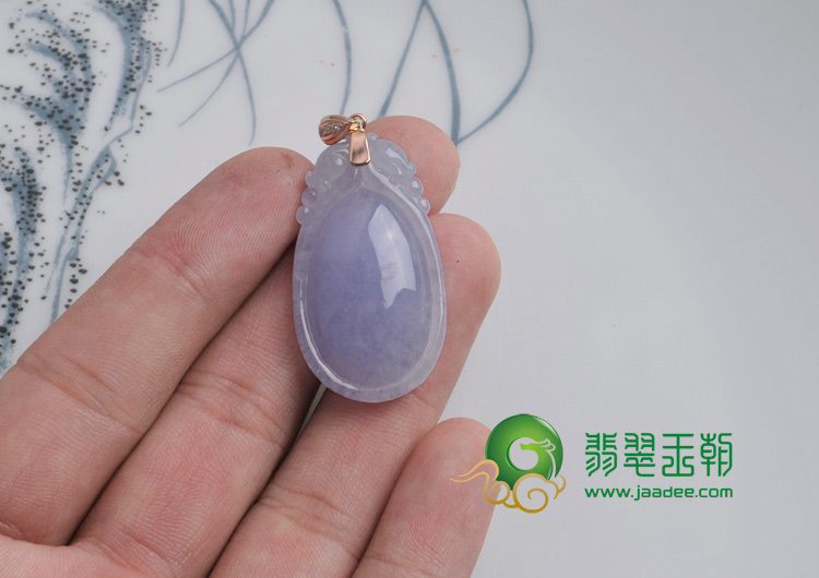 糯冰种紫罗兰缅甸翡翠双龙戏珠挂件