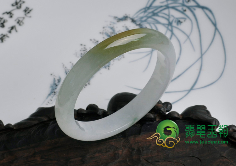 糯冰种黄翡缅甸翡翠手镯（53.2）