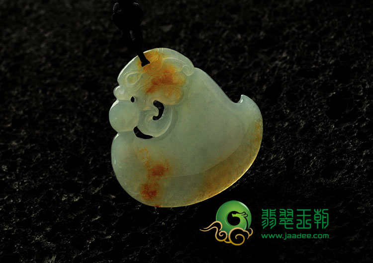 冰种黄翡缅甸翡翠仿古龙头挂件