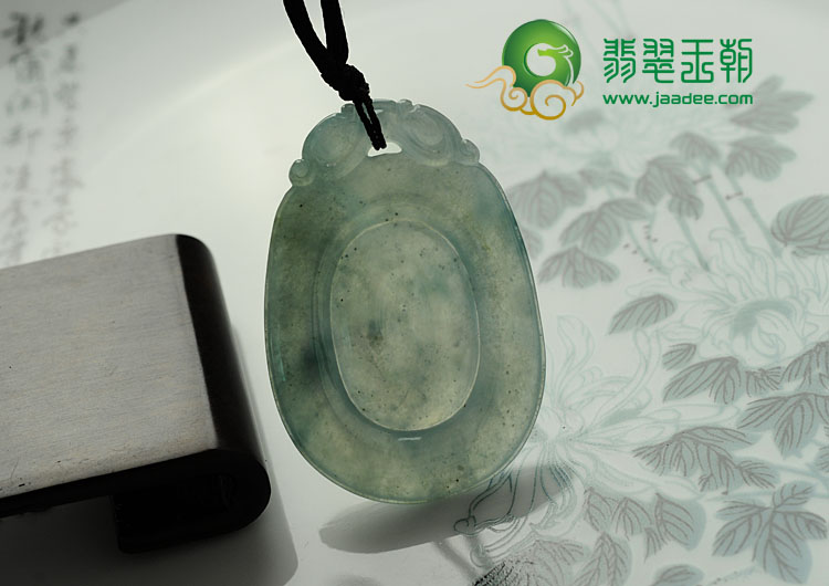 冰种晴水略飘花缅甸翡翠福在眼前挂件