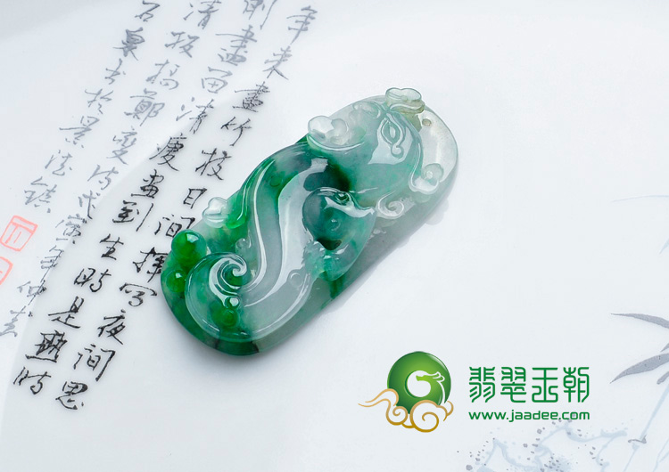 冰种翠绿缅甸翡翠凤凰挂件