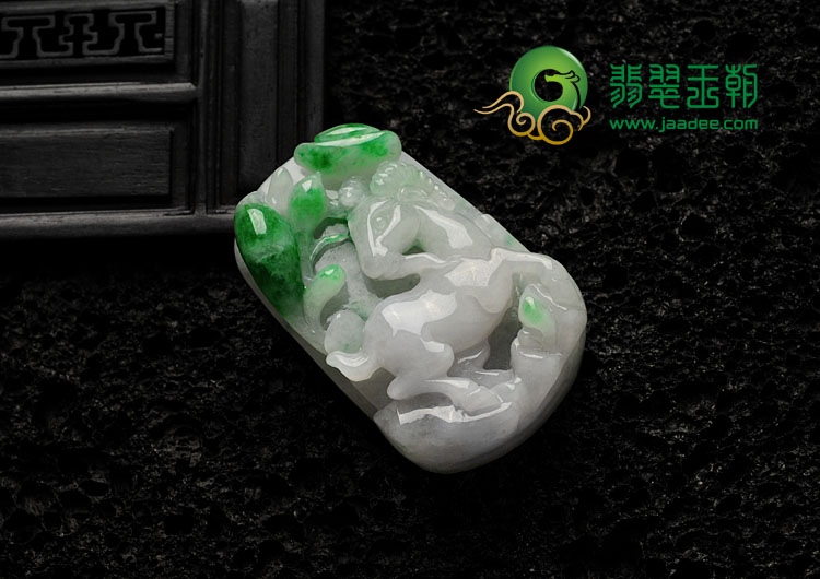 糯冰种飘翠缅甸翡翠三阳开泰挂件