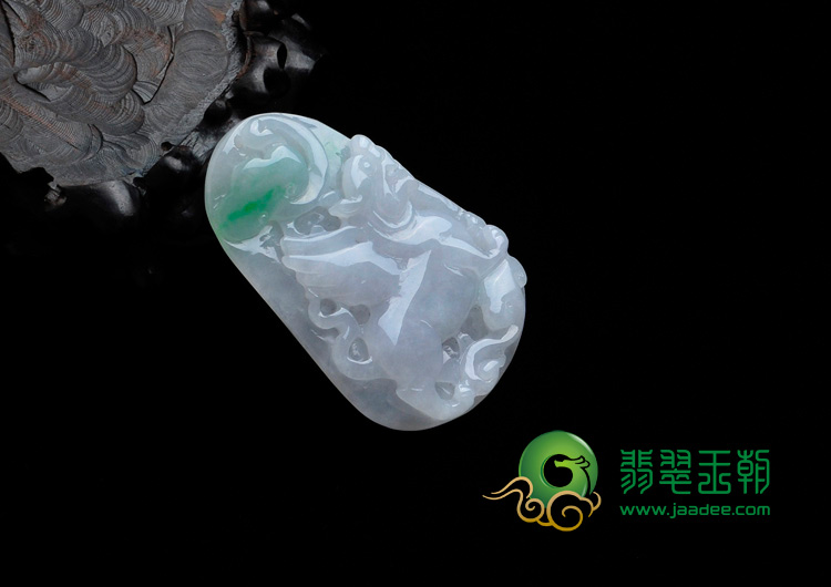 糯冰种飘翠缅甸翡翠貔貅挂件
