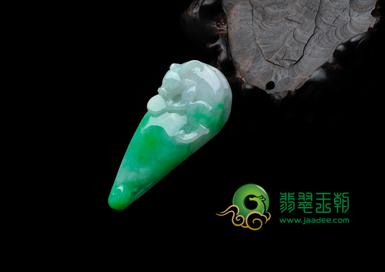 糯冰种翠绿缅甸翡翠貔貅报福挂件
