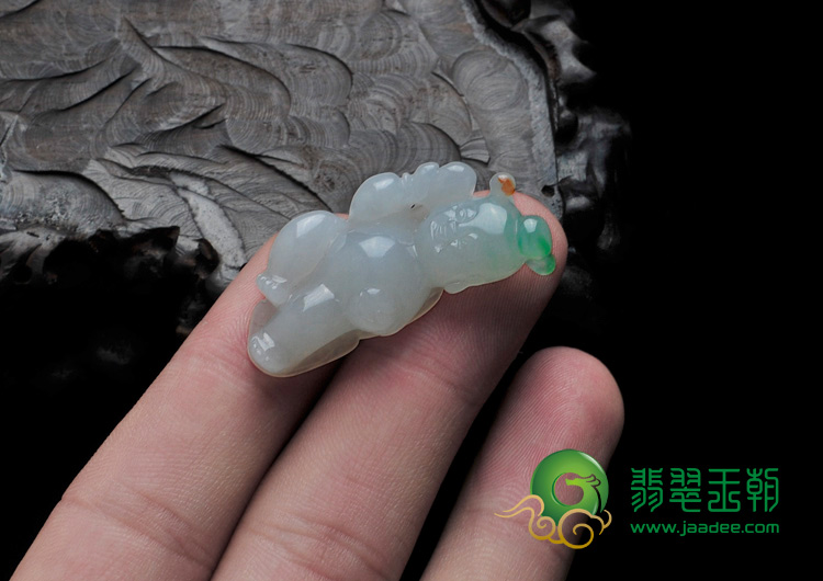 糯冰种三彩缅甸翡翠招财童子挂件