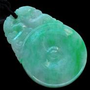 糯冰种翠色缅甸翡翠福在眼前挂件
