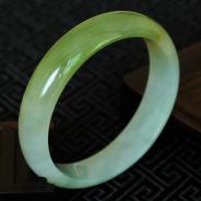 糯冰种黄翡缅甸翡翠手镯（56.6mm）