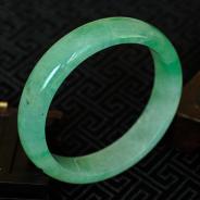 冰种豆色缅甸翡翠手镯（52.2mm）