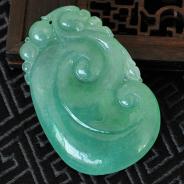 糯冰种翠色缅甸翡翠如意挂件