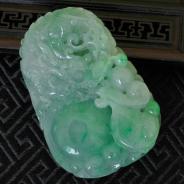 糯冰种晴水飘花缅甸翡翠“龙啸九天”挂件