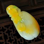 糯冰种黄加绿缅甸翡翠福瓜挂件