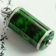 糯冰种癣加绿满绿缅甸翡翠镶白金翎管胸坠