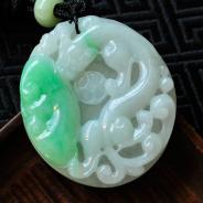 糯冰种豆色缅甸翡翠螭龙如意挂件