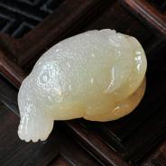 糯冰种淡黄翡缅甸翡翠金蟾挂件