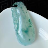 冰种飘花缅甸翡翠福瓜挂件