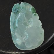 冰种飘花缅甸翡翠年年有余挂件
