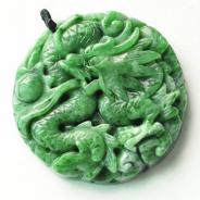 细糯种瓜皮绿缅甸翡翠龙牌挂件