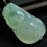 冰种飘翠缅甸翡翠如意挂件
