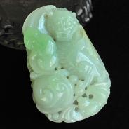 糯冰种翠色缅甸翡翠福在眼前挂件
