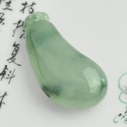 冰种飘花缅甸翡翠福瓜挂件