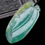 冰种淡绿色带黄翡缅甸翡翠福瓜挂件