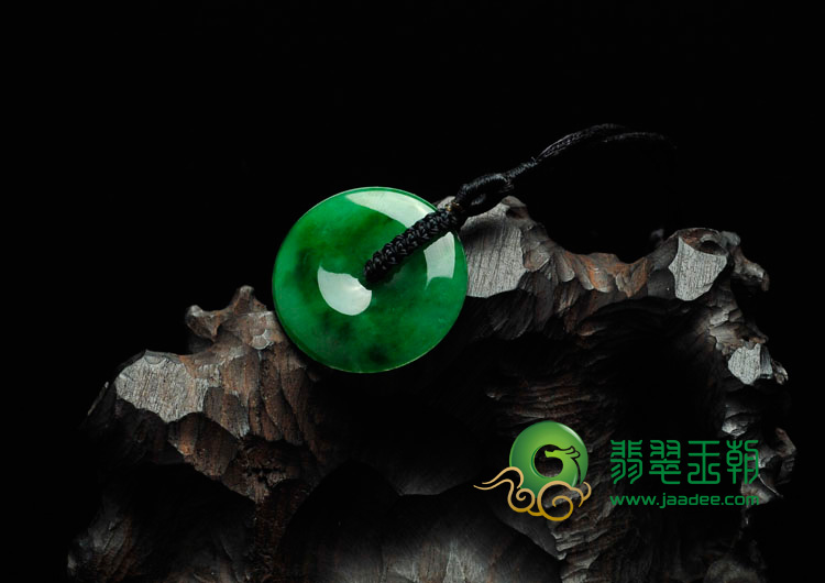 冰种阳绿缅甸翡翠平安扣挂件