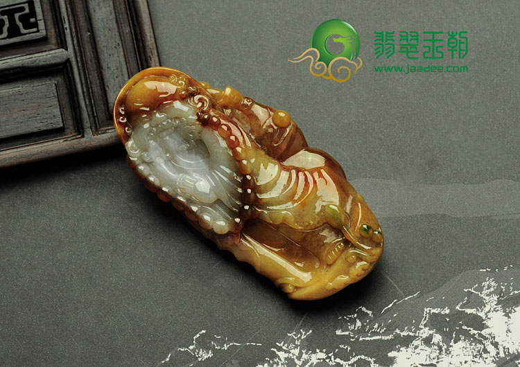 糯冰种红黄翡缅甸翡翠达摩挂件