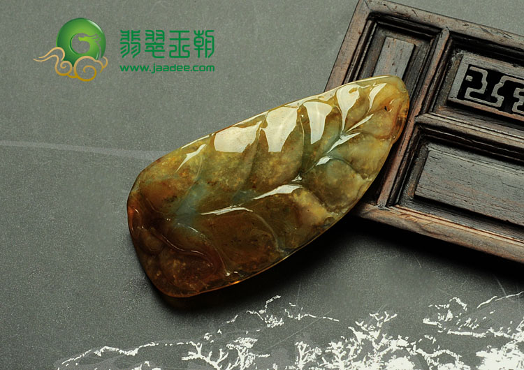 糯冰种黄翡飘花缅甸翡翠“达摩渡海”挂件