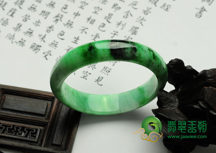 细糯种癣加绿缅甸翡翠手镯（58.6mm）