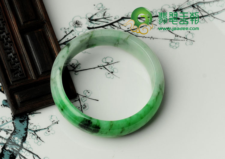 细糯种癣加绿缅甸翡翠手镯（59.5mm）