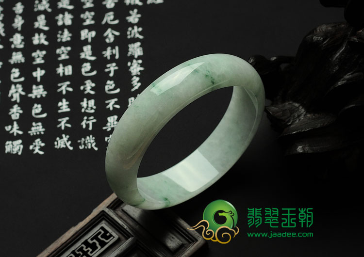 糯冰种飘花缅甸翡翠手镯（56.9mm）