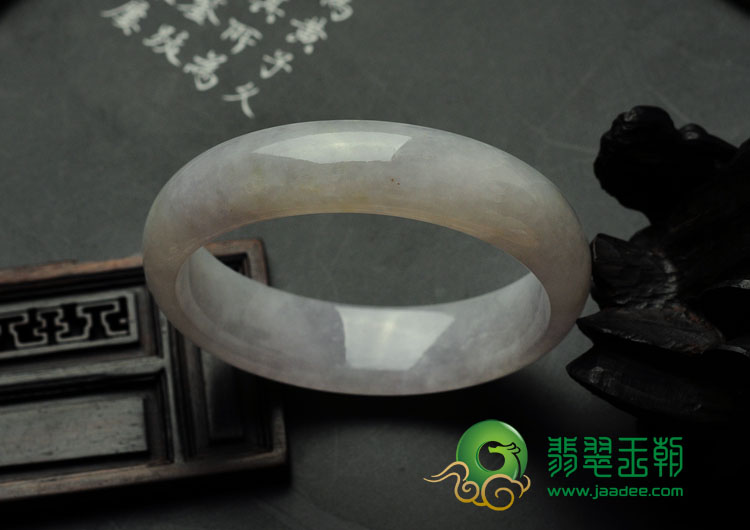 糯冰种淡紫罗兰缅甸翡翠手镯（56.6mm）
