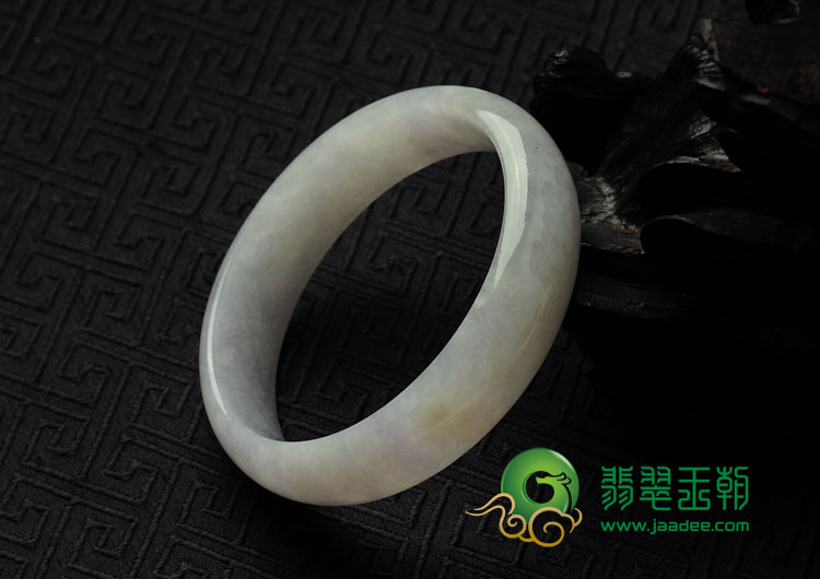 糯冰种淡紫罗兰缅甸翡翠手镯（56.6mm）