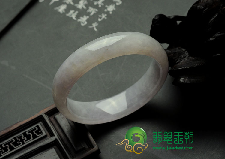 糯冰种淡紫罗兰缅甸翡翠手镯（56.6mm）